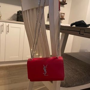 Saint Laurent small chain bag in the color Rouge Eros